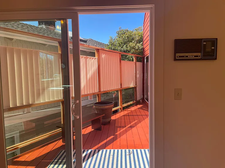 Chelsea Ln — Photo 8