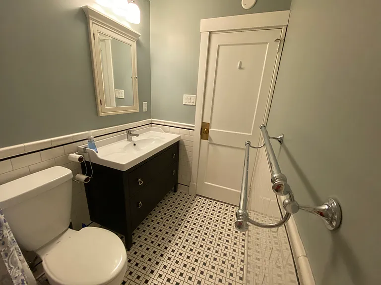 519 S Trenton Ave — Photo 9