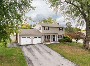 3 Clover Ln, Brewer, ME 04412