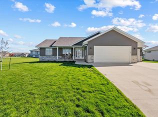 613 Collins Rd, Fairbank, IA 50629