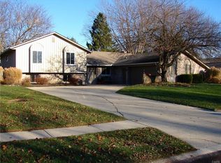 7571 Pelway Dr, Dayton, OH 45459