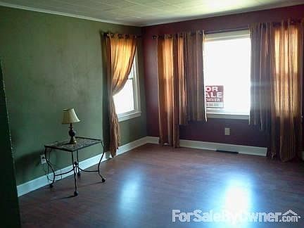 2nd image of 129 Brooklyn St
