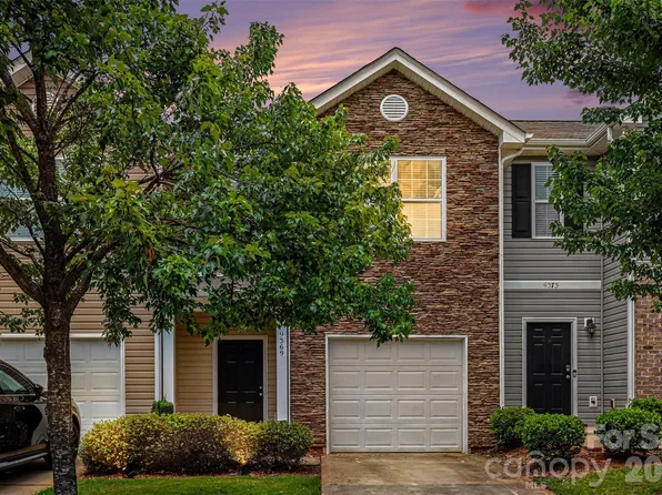9369 Hamel St, Charlotte, NC 28215