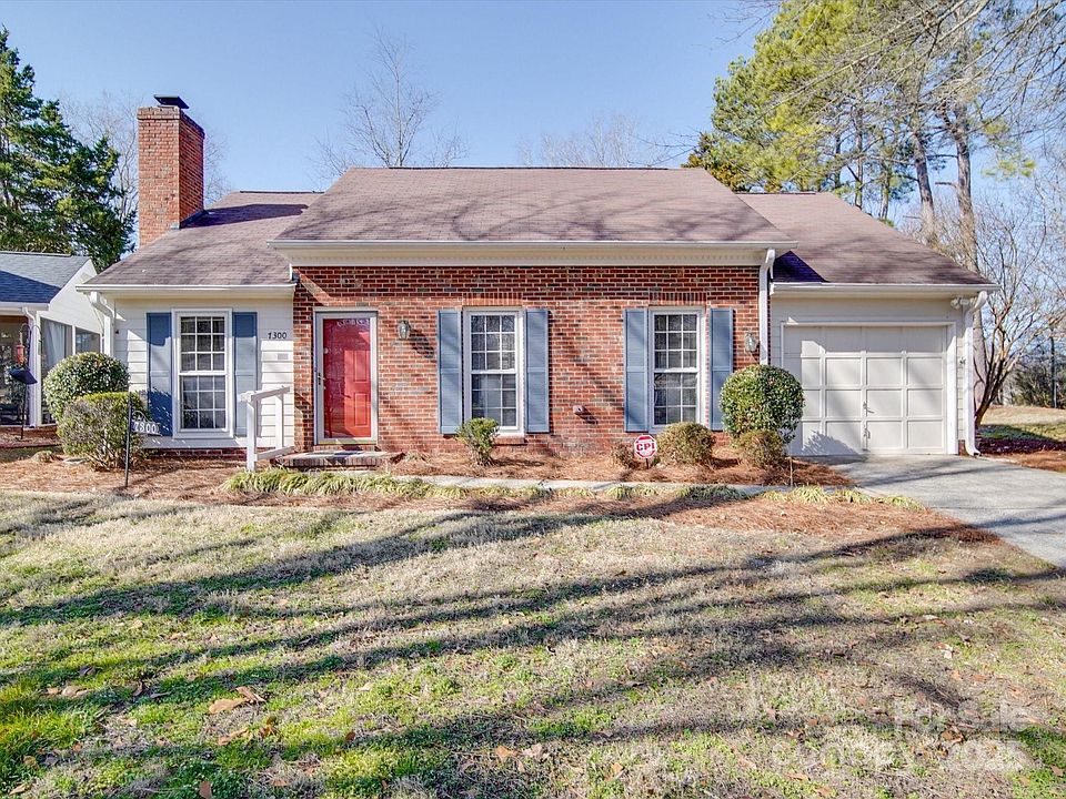 1st image of 7300 Carrbridge Ln