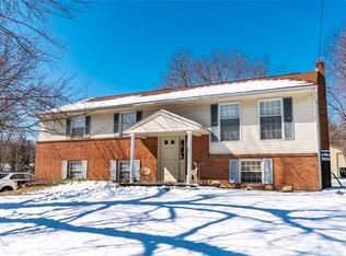 18 Ona Ln, New Windsor, NY 12553