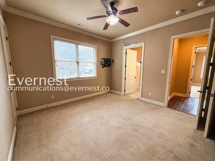 6587 Westminster — Photo 16