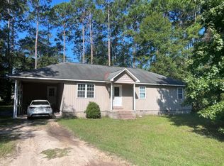 38 Charlton Rd, Hazlehurst, GA 31539