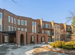 1550 Sandpebble Dr APT 306, Wheeling, IL 60090