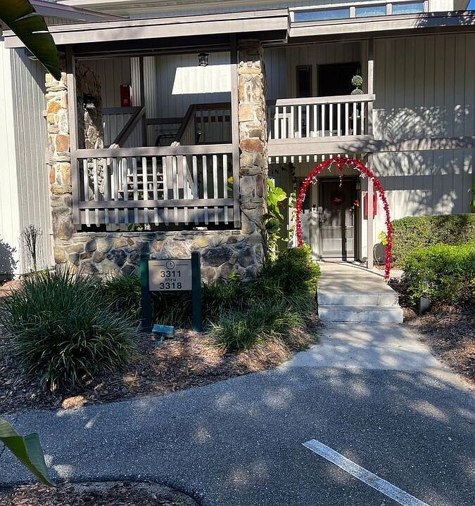1st image of 3318 Camelot Dr #3318