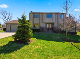 3795 Waldenwood Dr, Ann Arbor, MI 48105