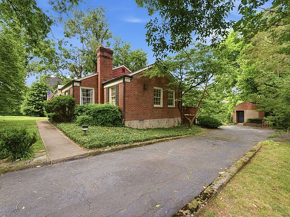 5th image of 805 Lynnwood Blvd