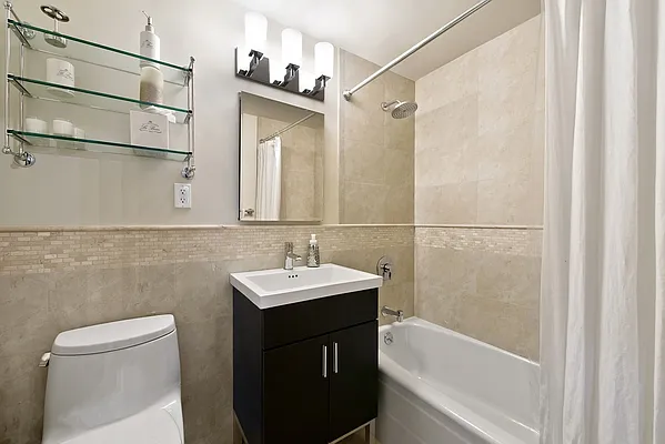 Sold by Nest Seekers International | media 22