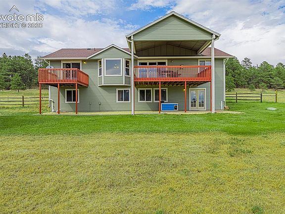 4th image of 18635 Steeplechase Dr