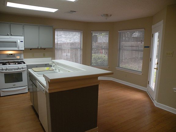 View of eatin kitchen area