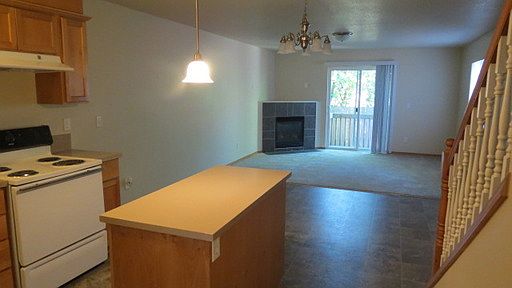4th image of 9504 NE 73rd Cir