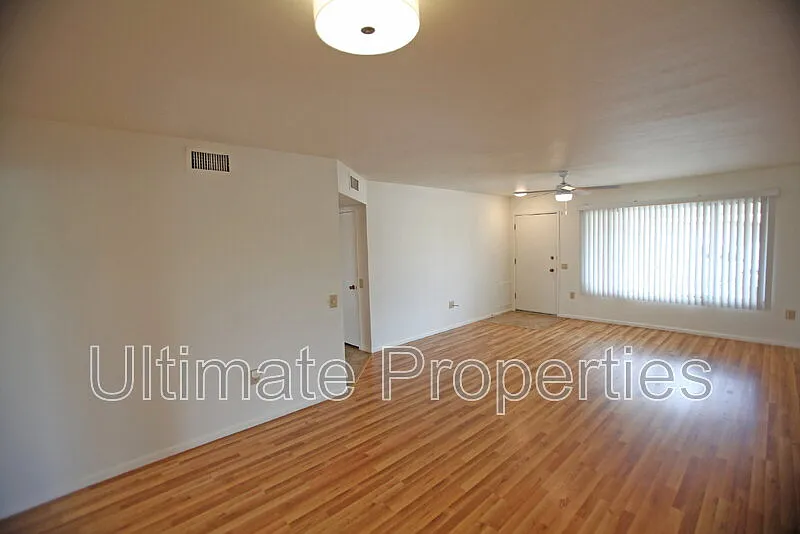 2 bed, 2.0 bath, 1421 sqft, $1,795 — Photo 4