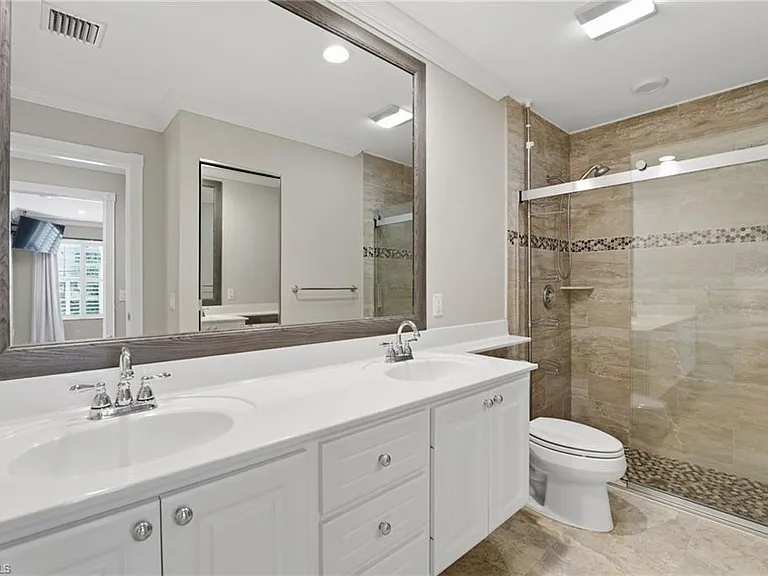 28207 Islet Trl — Photo 17