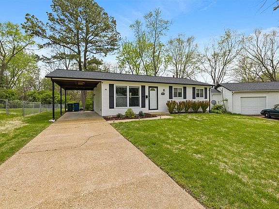 3rd image of 5178 Ville Camelia Ln