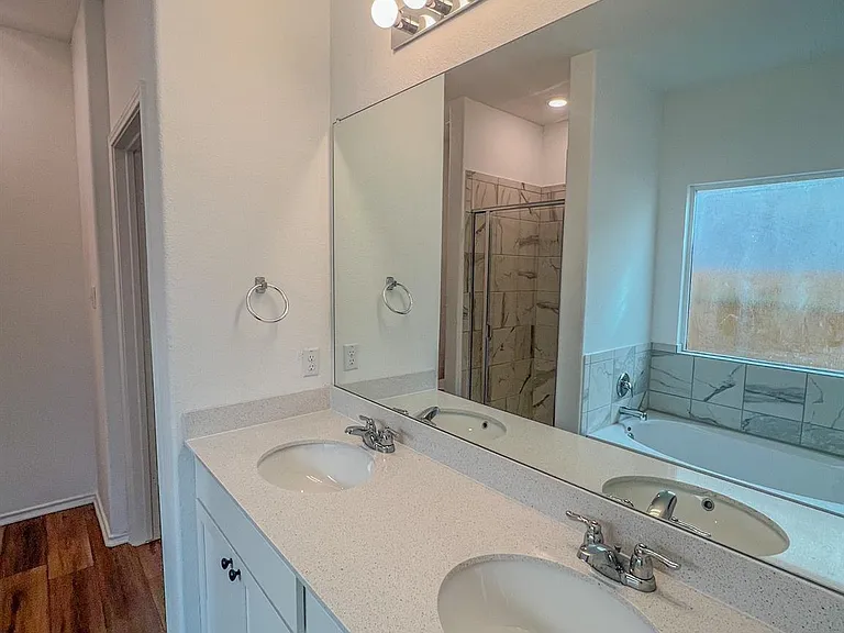 438 Perfect World Loop — Photo 10