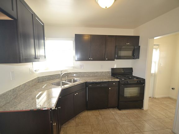 3rd image of 11711 Christopher Ave