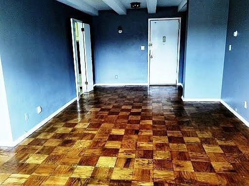 4th image of 30 Lake St