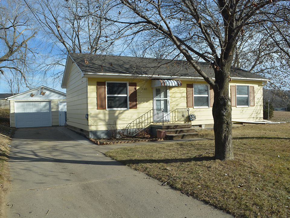 1st image of 3903 W 4th St