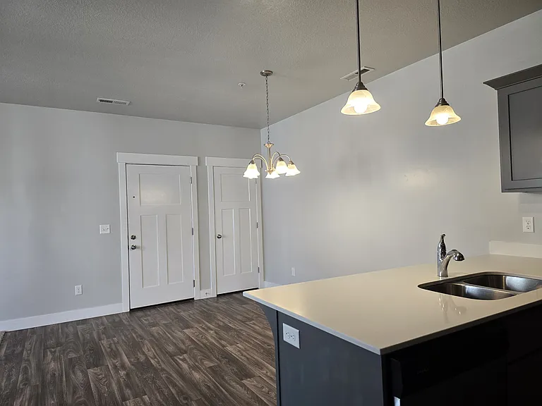 14708 S Astin Ln #203 — Photo 6