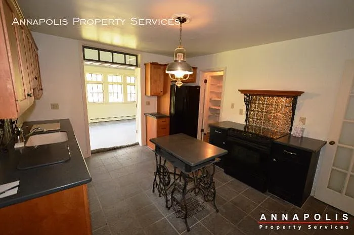 208 Avondale Cir — Photo 60