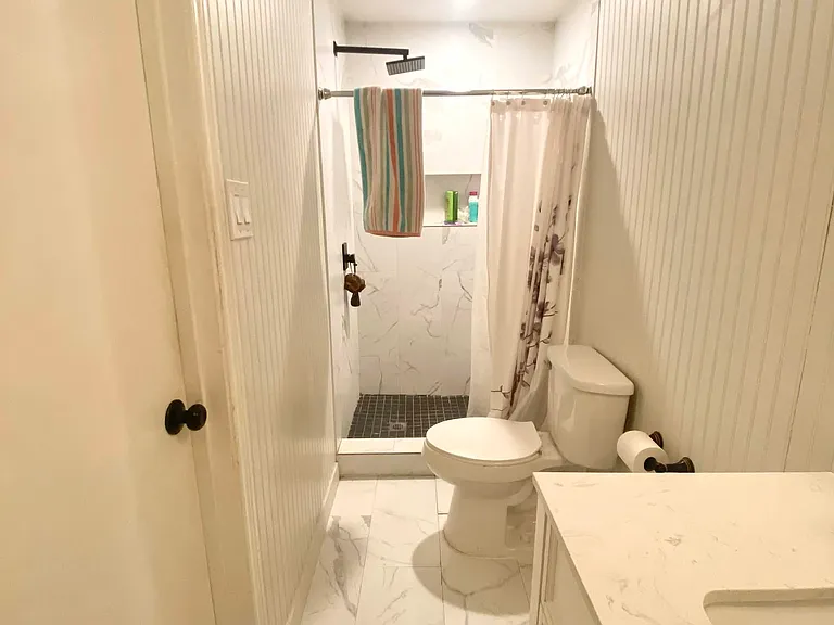 2514 Vernon St — Photo 14