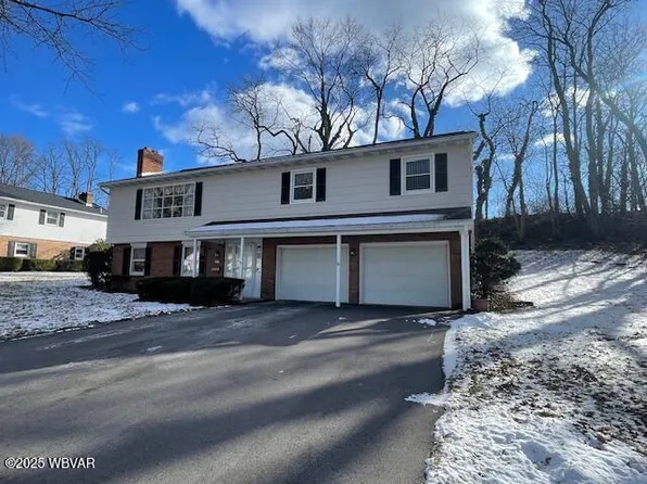 2410 Edercrest Rd, Williamsport, PA 17701