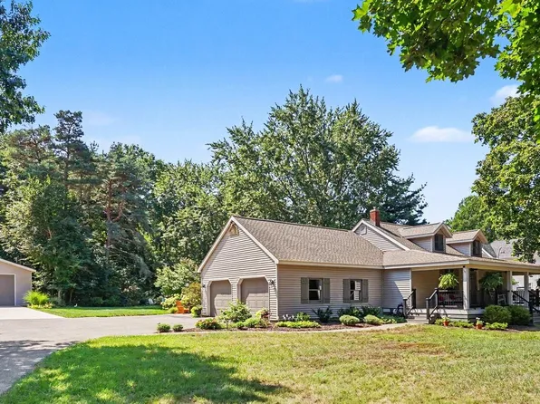 1538 W 32nd St, Holland, MI 49423