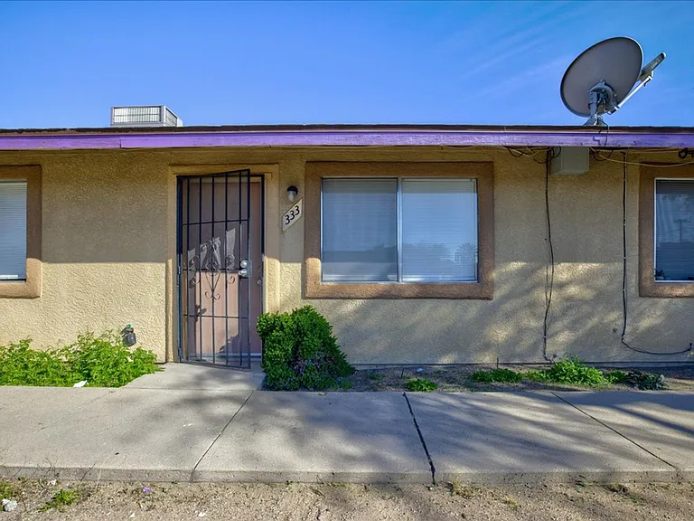 329-335 E Alturas St — Photo 2