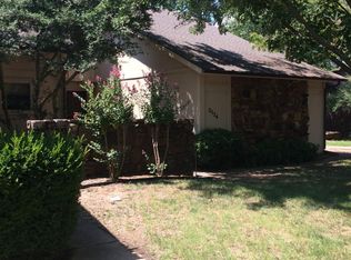 2526 E 74th Pl, Tulsa, OK 74136