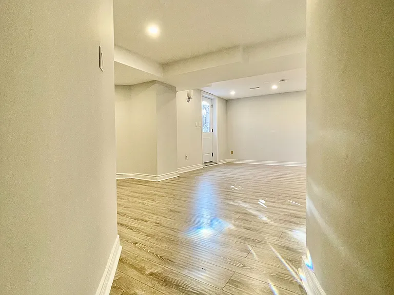 3 Teseo Ct #BASEMENT — Photo 9