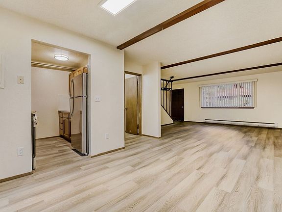 3rd image of 1705 124th Ave NE #5