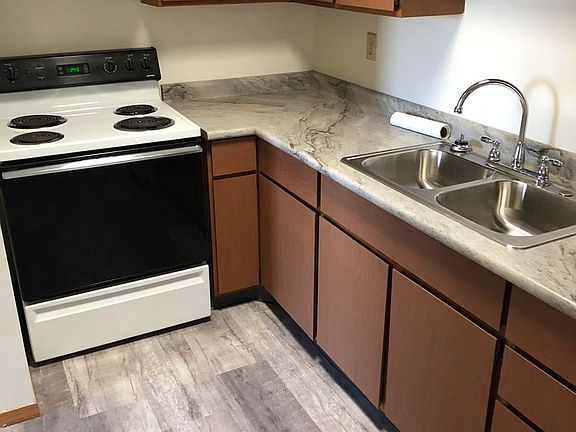 5th image of 703 Collins St APT 6