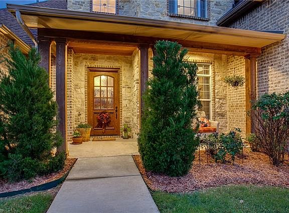 2nd image of 438 Stone Canyon Dr