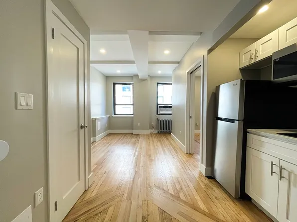11 Waverly Place image 1 of 7