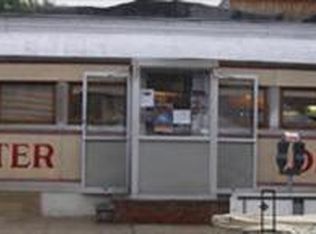 13 Bank St, Peekskill, NY 10566