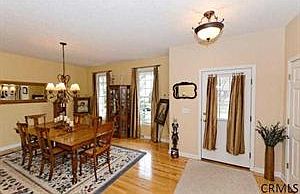 5th image of 4 Thistle Dr