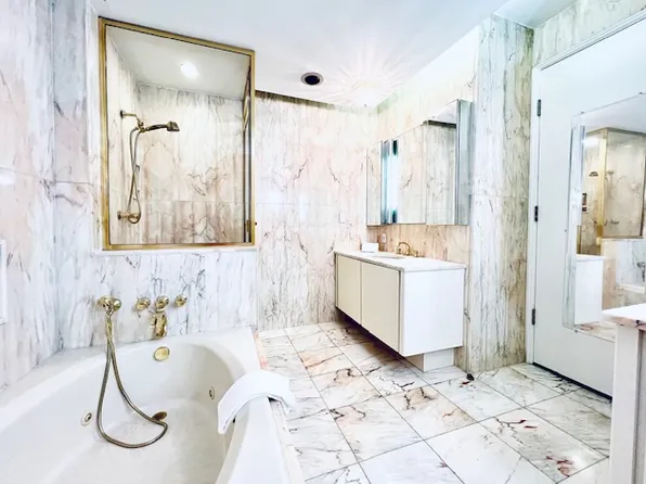 530 East 76th Street image 11 of 27