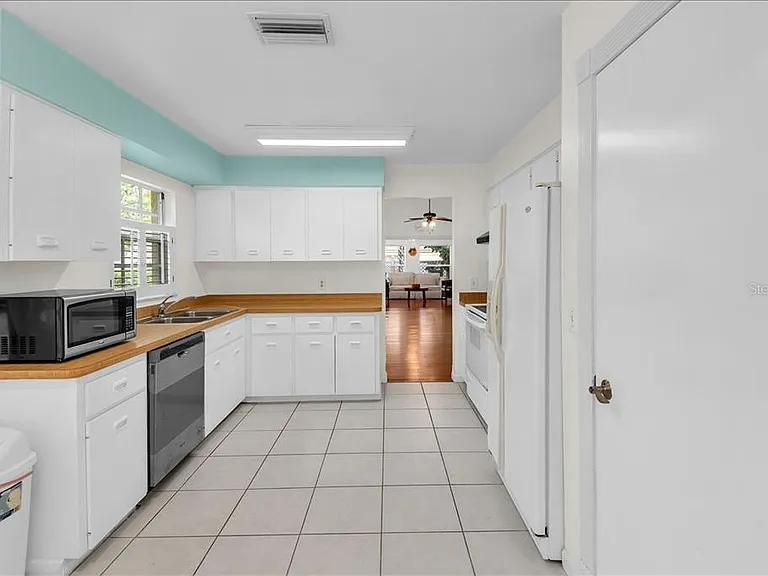 3605 57th Avenue Dr W — Photo 6