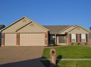 208 Ranger Rd, Wentzville, MO 63385