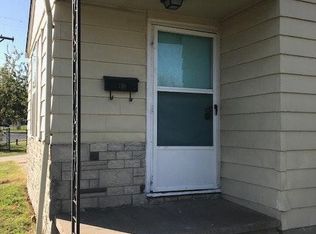 859 S Fountain Ave, Wichita, KS 67218