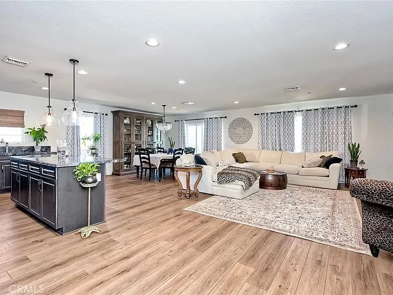 32296 Wild West Ct — Photo 15