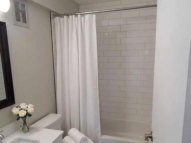 145 Lucan Ave — Photo 12
