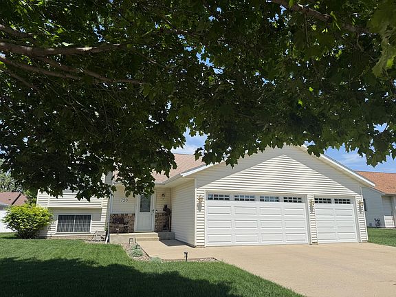 2nd image of 720 Richway Ln SE