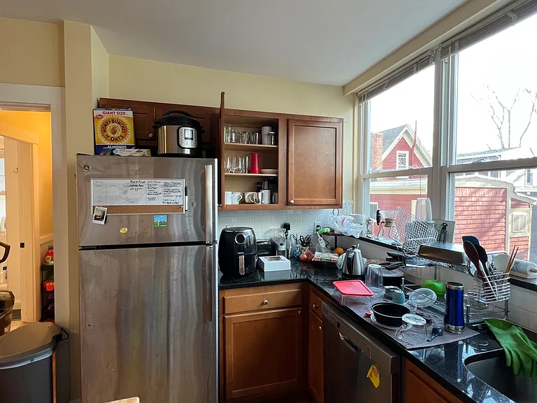332-334 Beacon St #2 — Photo 2