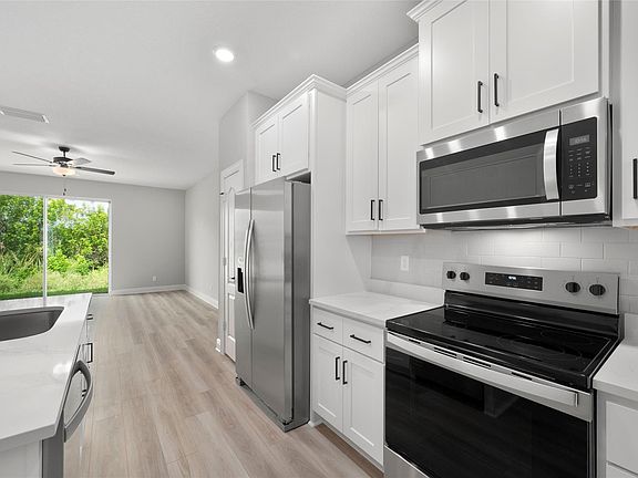 4th image of 1609 Celebration Drive