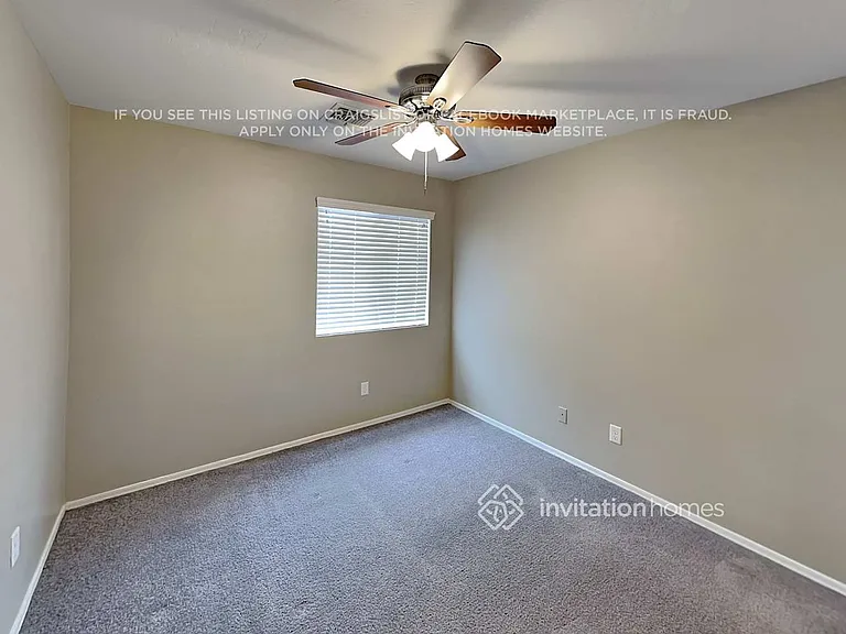 1075 E Rolls Rd — Photo 15